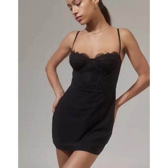Urban Outfitters Brenna Mesh Bustier Lace Mini Dress Size Large Black Z - Picture 3 of 6